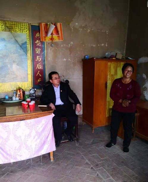 开云集团官网开云集团官网首页-开云(中国)泓源公司开展“践行初心使命，助推脱贫攻坚”主题党日活动(图2)
