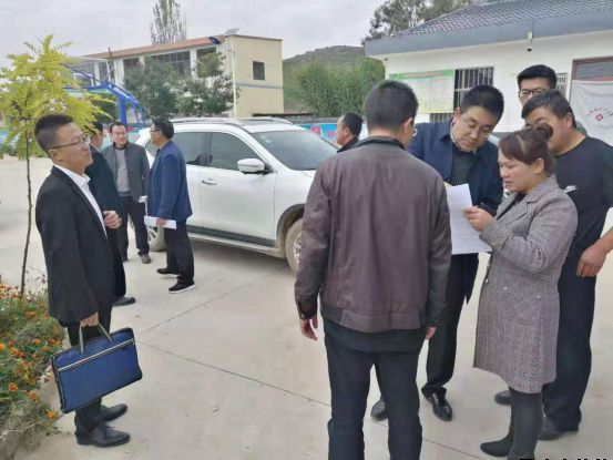开云集团官网开云集团官网首页-开云(中国)泓源公司开展“践行初心使命，助推脱贫攻坚”主题党日活动(图3)