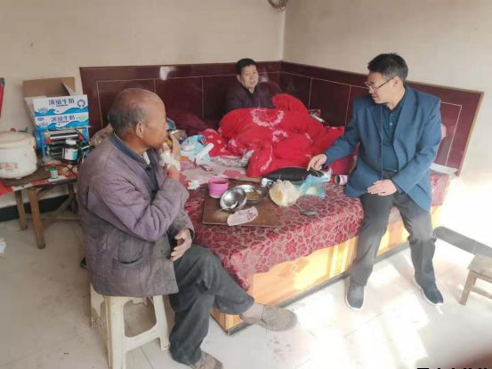 开云集团官网开云集团官网首页-开云(中国)泓源公司开展“践行初心使命，助推脱贫攻坚”主题党日活动(图6)