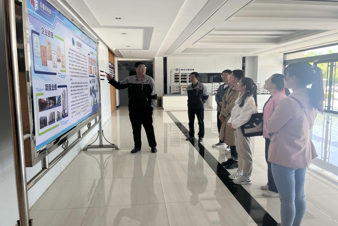 开云集团官网开云集团官网首页-开云(中国)
开展新员工入职培训(图3)