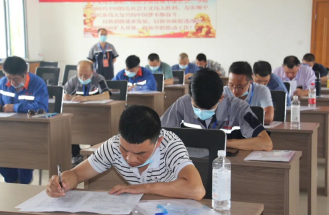开云集团官网开云集团官网首页-开云(中国)
泓盛达公司在“焊工”技能大赛中取得好成绩(图2)